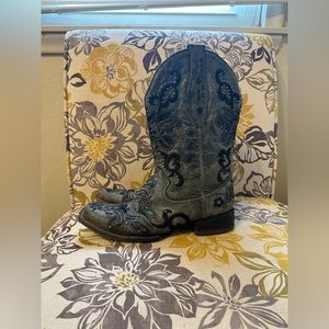 Corral boots size 11